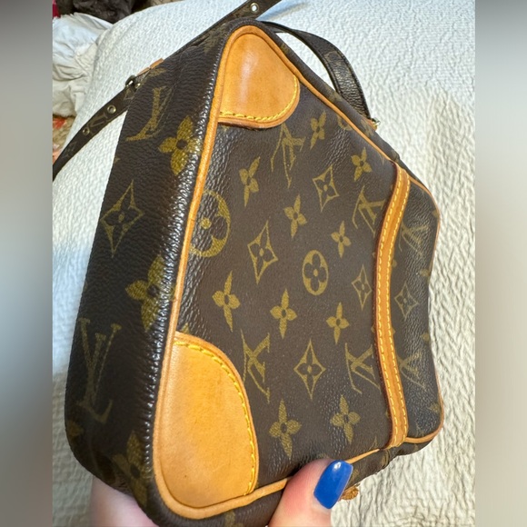 🔥 ✨Louis Vuitton Danube Monogram Crossbody Vintage-AUTHENTIC - Picture 5 of 14